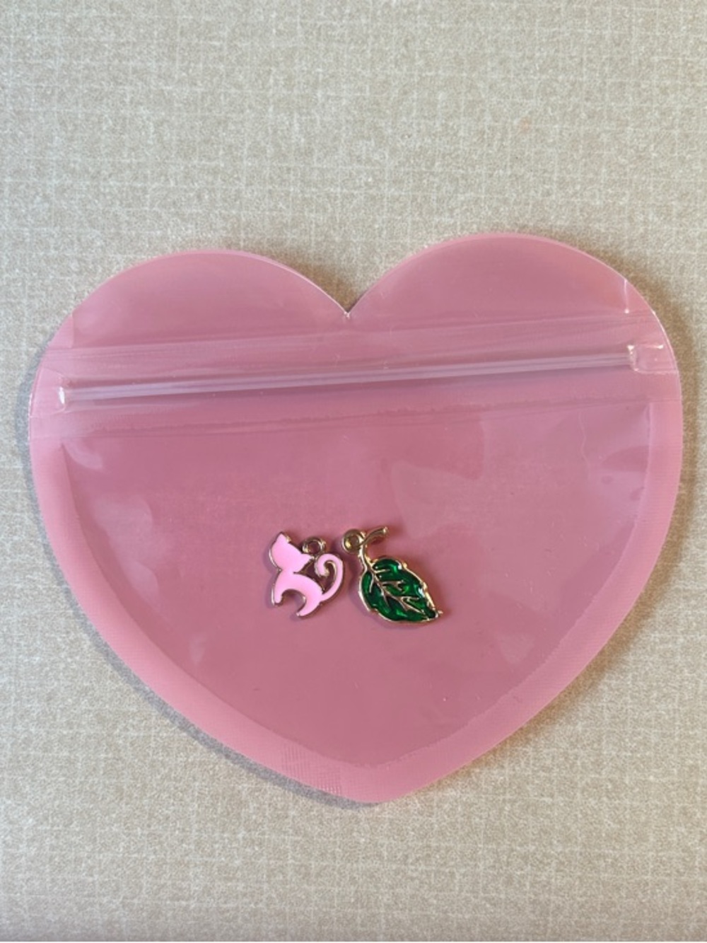 Pink Heart Pouch with Pink Cat & Green Leaf Charm